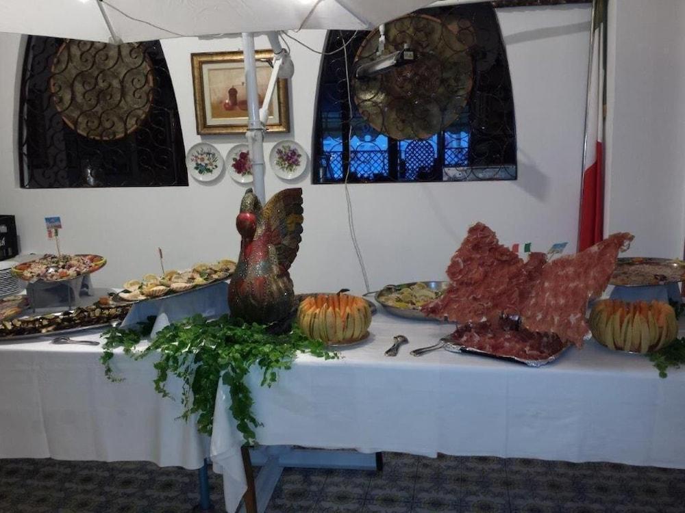 Hotel Paco Pietra Ligure Εξωτερικό φωτογραφία