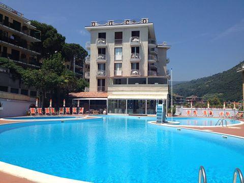 Hotel Paco Pietra Ligure Εξωτερικό φωτογραφία