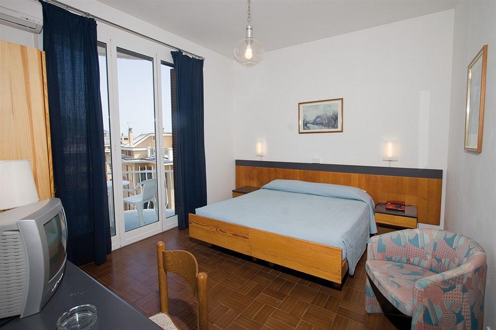Hotel Paco Pietra Ligure Εξωτερικό φωτογραφία